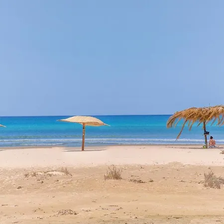 Gorgeous Apartment In Limbadi With Wifi *